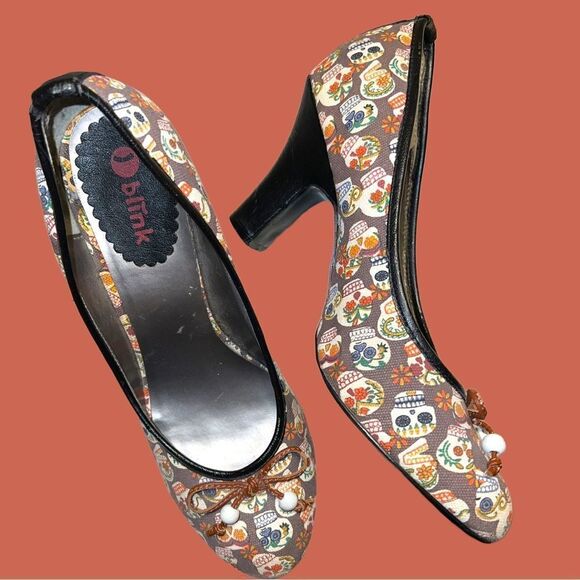 Blink brand awesome skull design pump heels! - Picture 7 of 13